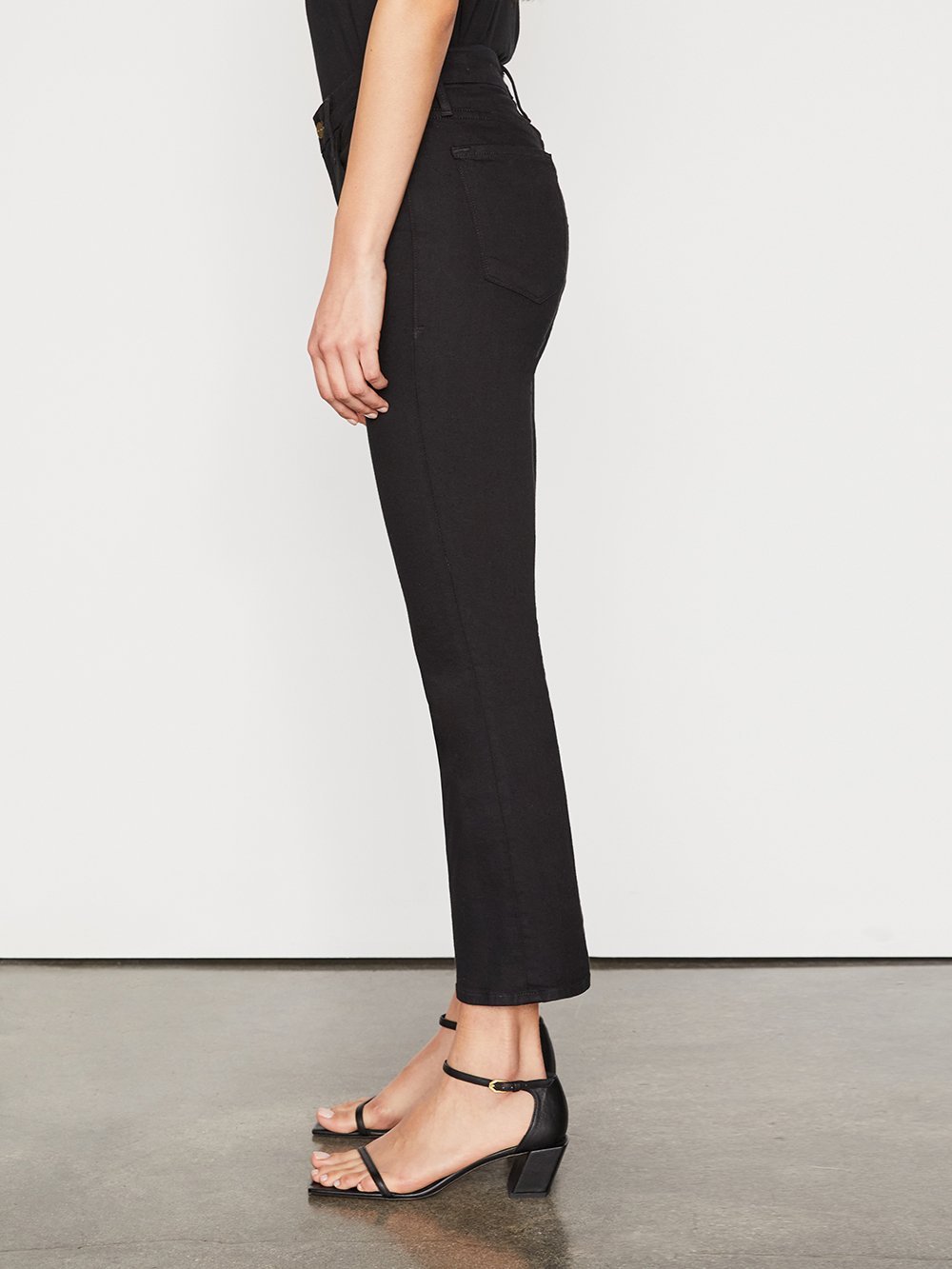 Frame Casual Jeans In Black