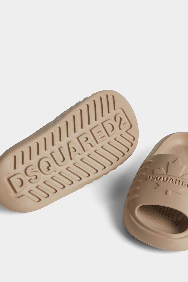 Dsquared2 Logo-embossed Slides In Nude