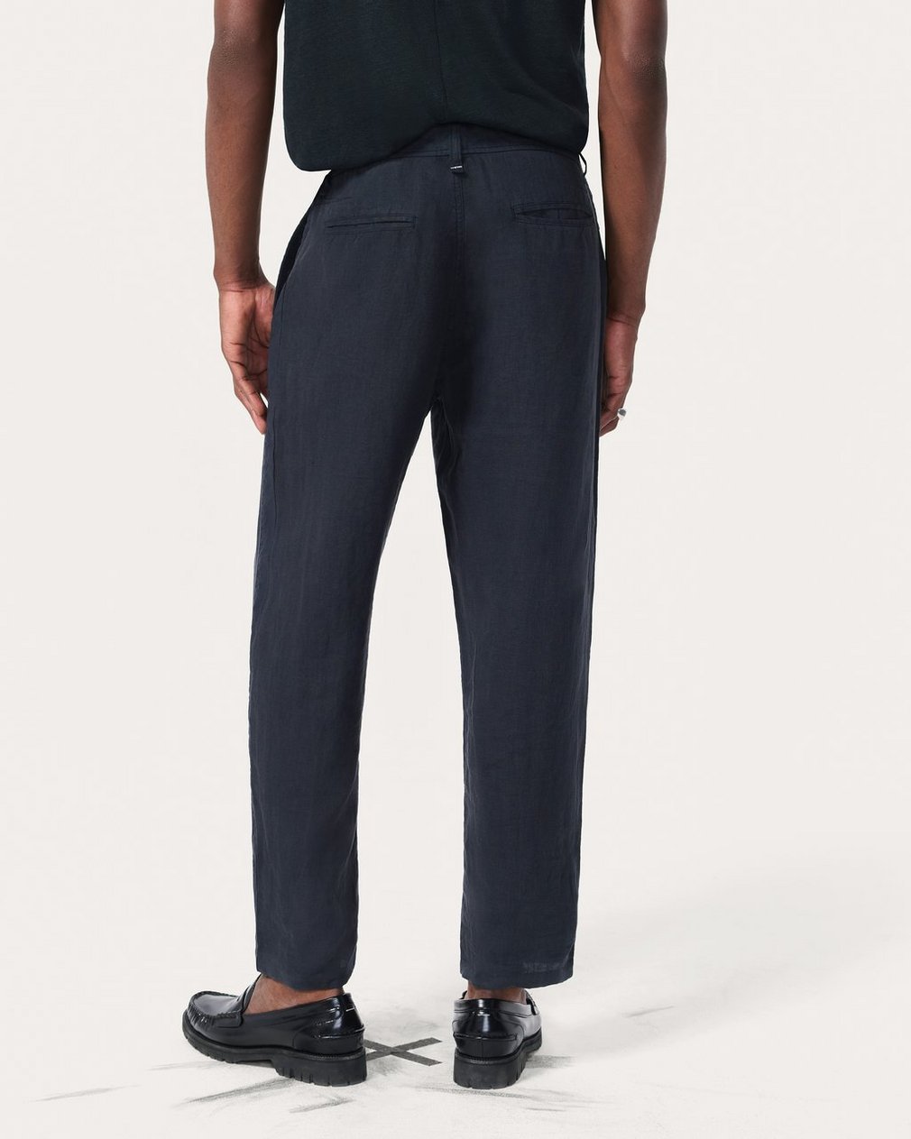 Rag & Bone Tapered Linen Trousers In Black