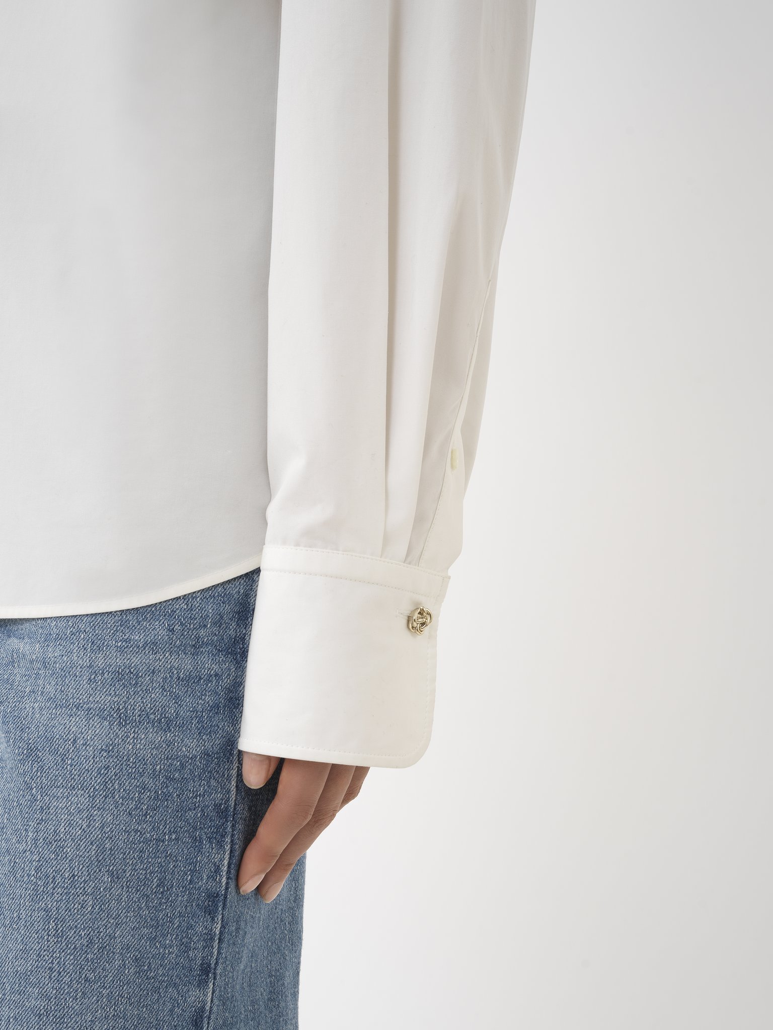 Chloé Sculpted-buttons Cotton Shirt In White