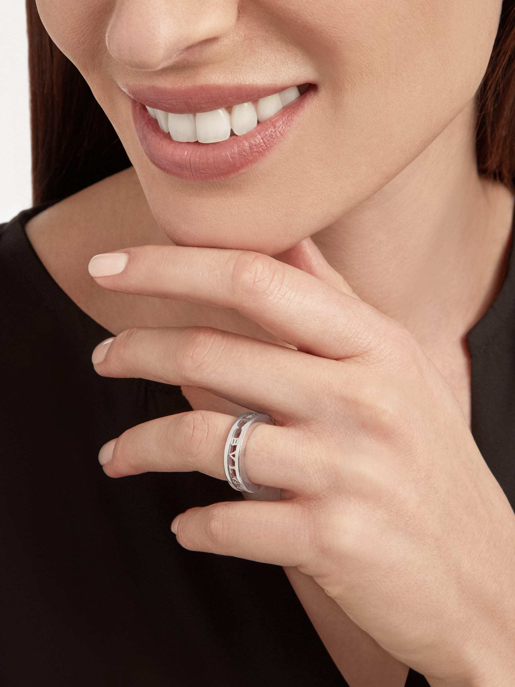 Bvlgari B. Zero1logo Carved Ring In White