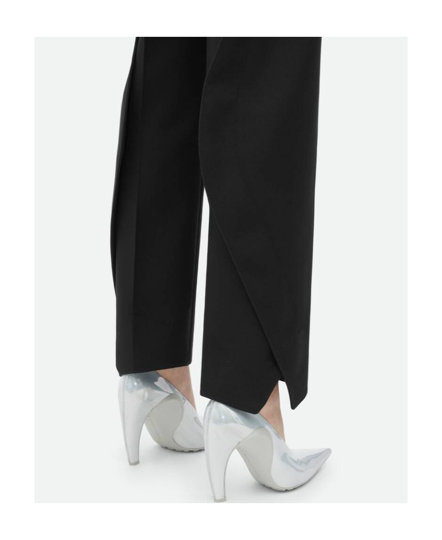 Bottega Veneta Curved Wool Casual Pants In Black
