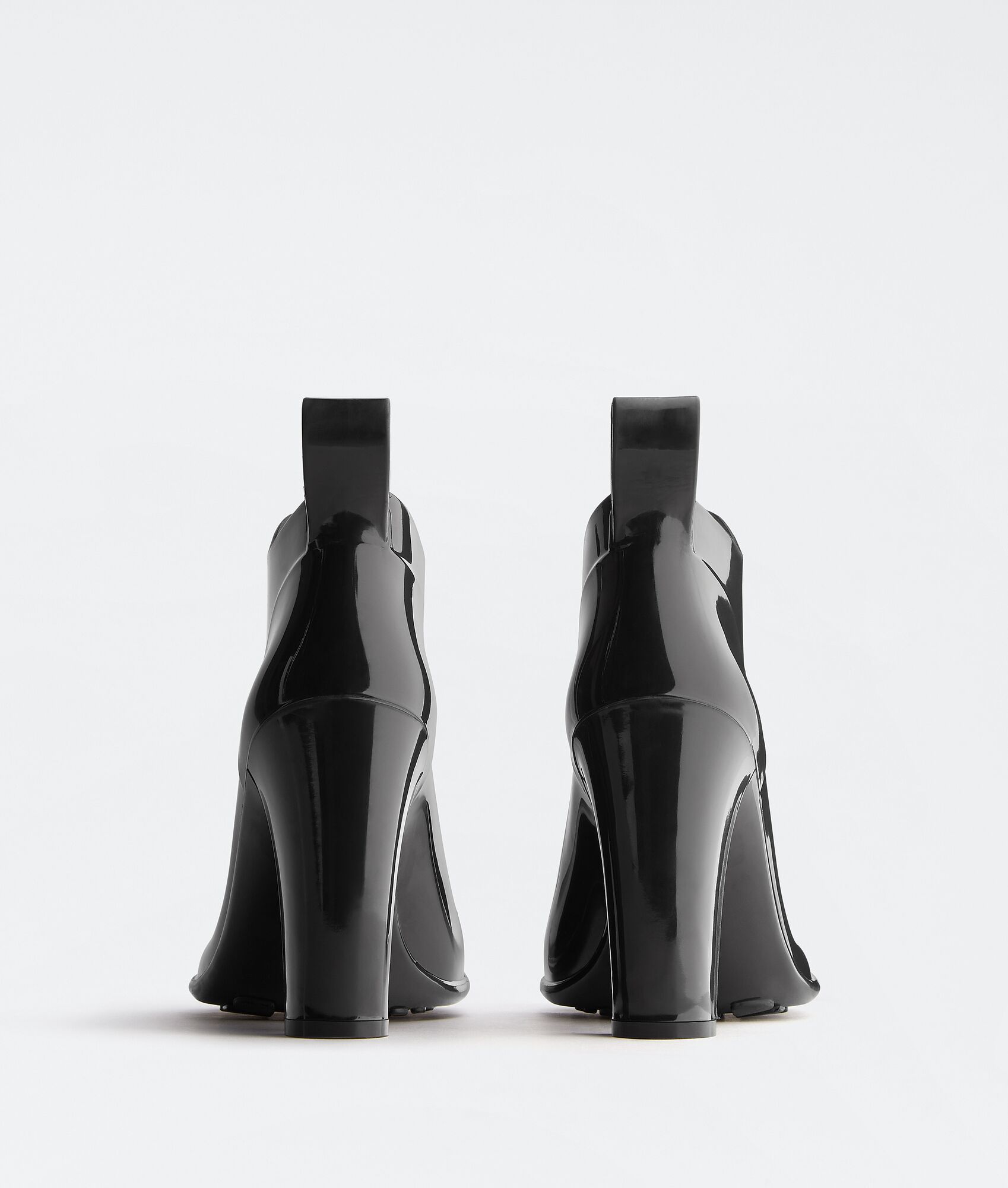 Bottega Veneta Shine Square Toe Ankle Boots In Black