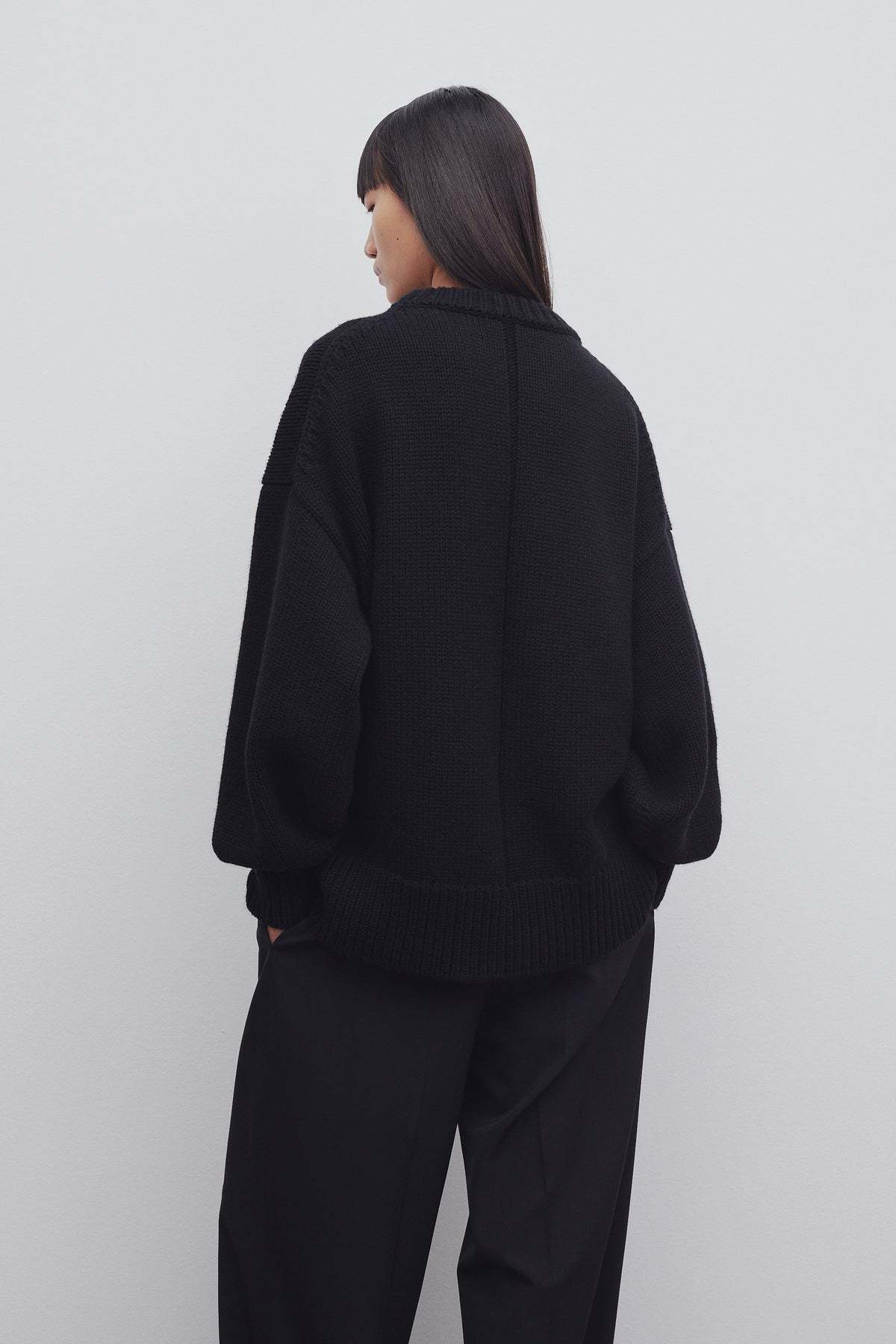 The Row Ophelia Crew Neck Jumper In Black