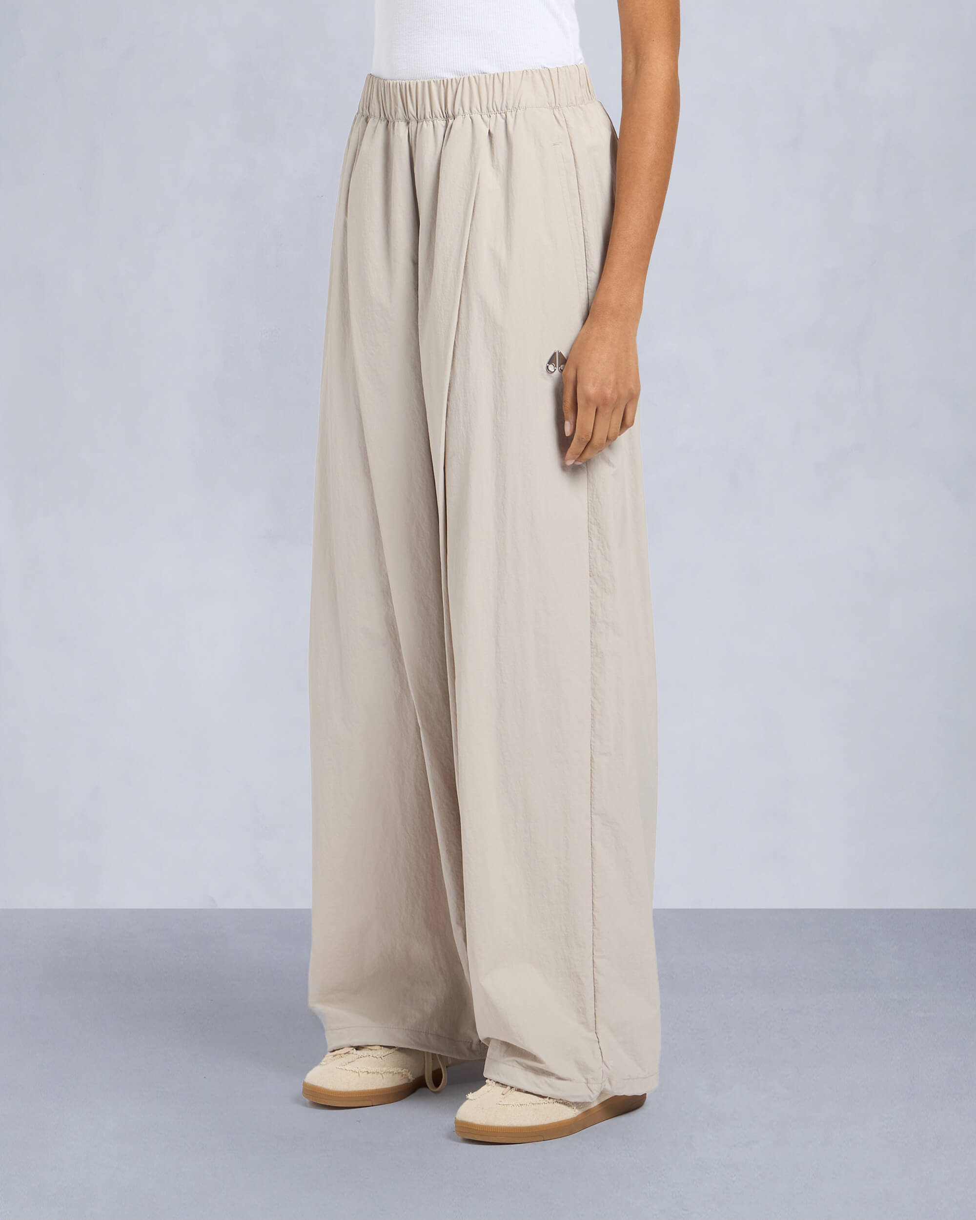 Moose Knuckles Payette Uvp Track Pants In Beige