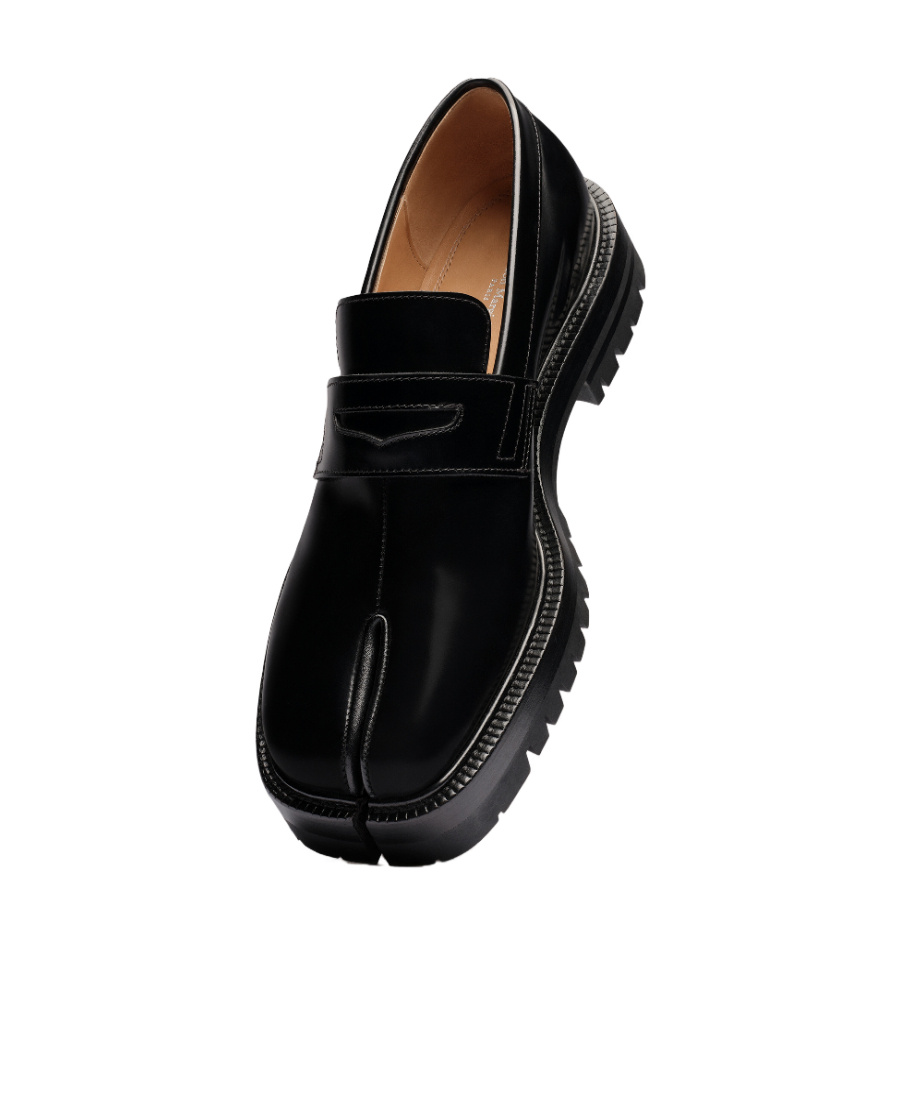 Maison Margiela Tabi County Split-toe Distressed Textured-leather Penny Loafers In Black