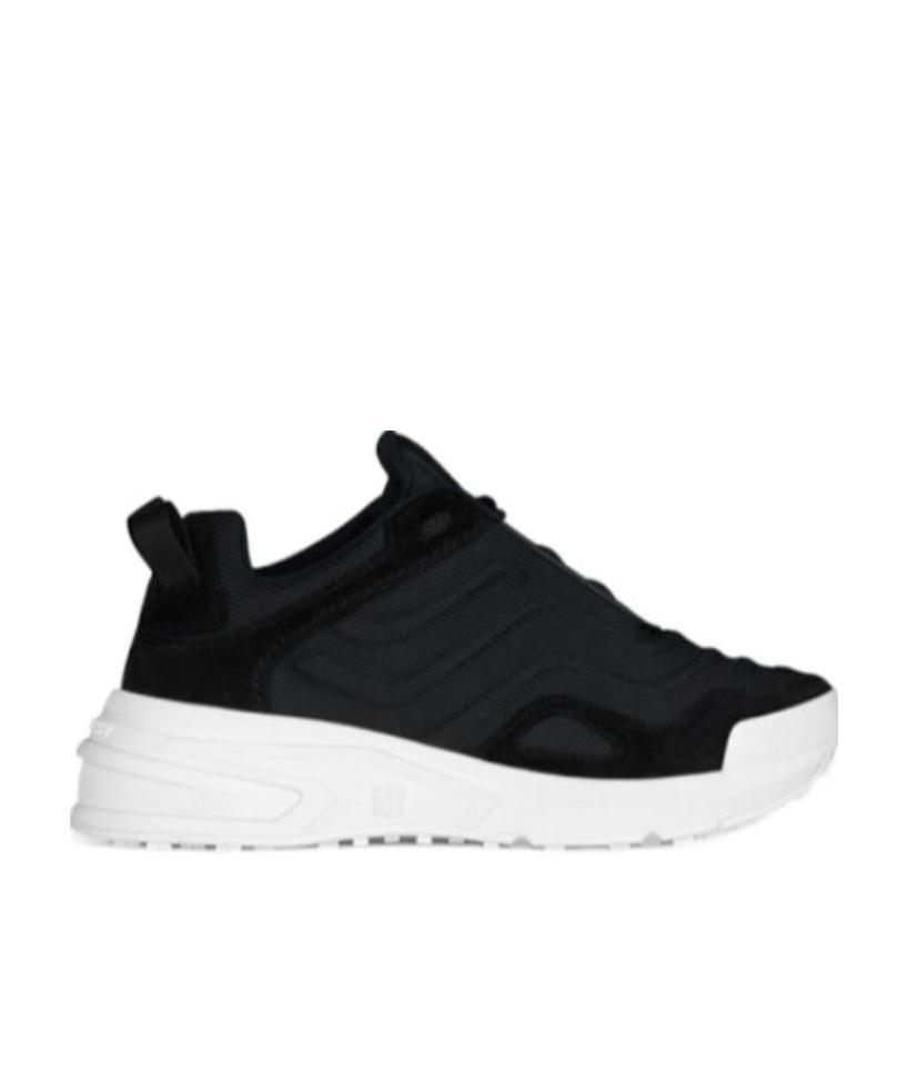 Givenchy Chunky Lace-up Low-top Sneakers In Black