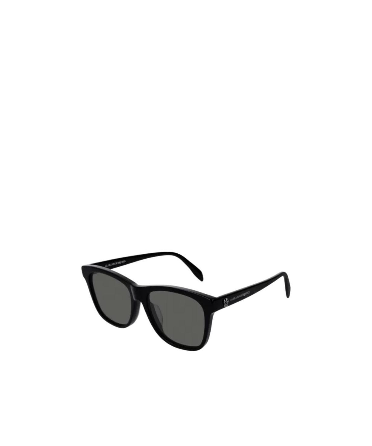 Alexander Mcqueen Black Logo Detail Sunglasses In Black