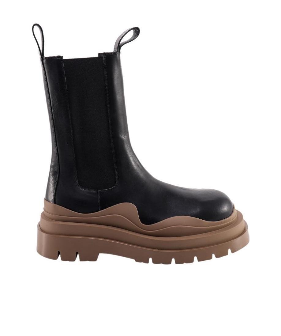 Bottega Veneta Tire Contrasting-panel Ankle Boots In Black