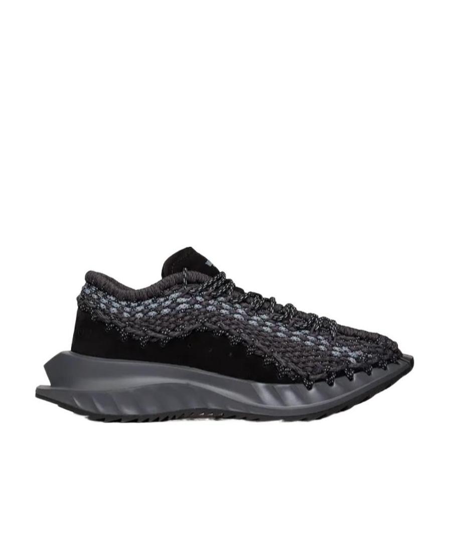 Valentino The Logo Is Tied With Low-top Casual Sneakers In Black