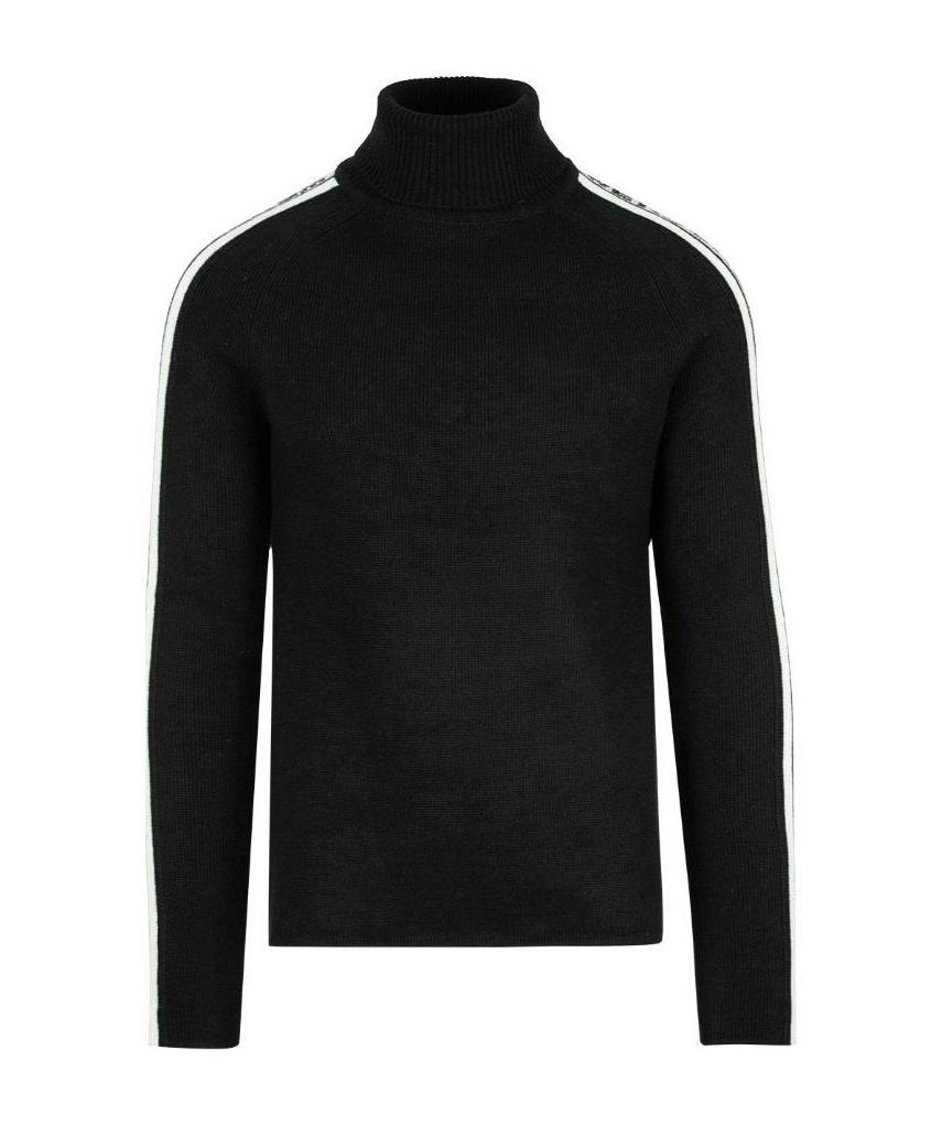 We11 Done Logo Turtleneck Sweater In Black