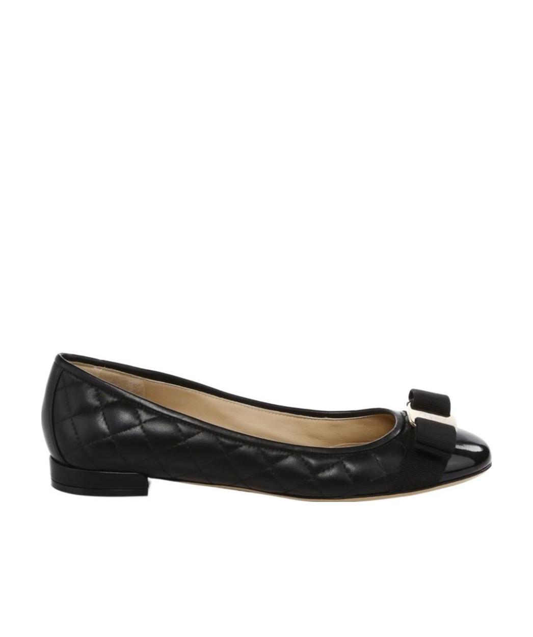 Shop Ferragamo Varina Quilted Ballet Flats In Black