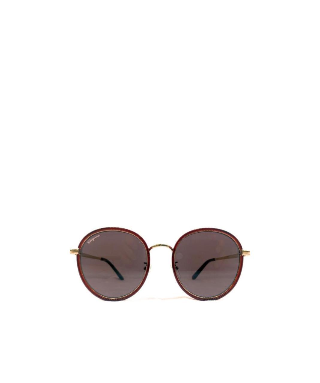 Ferragamo Logo Sunglasses In Brown