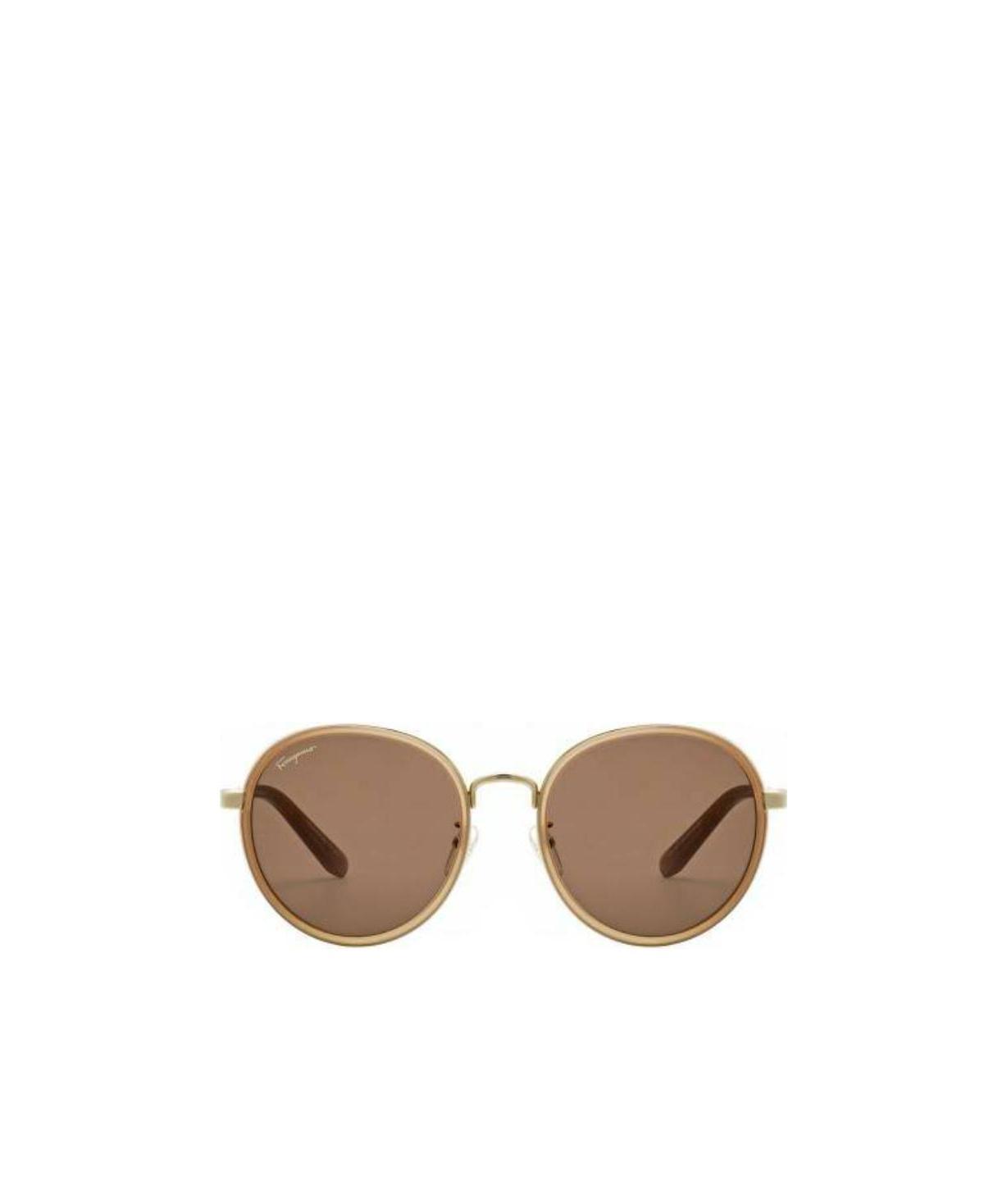 Ferragamo Logo Sunglasses In Brown