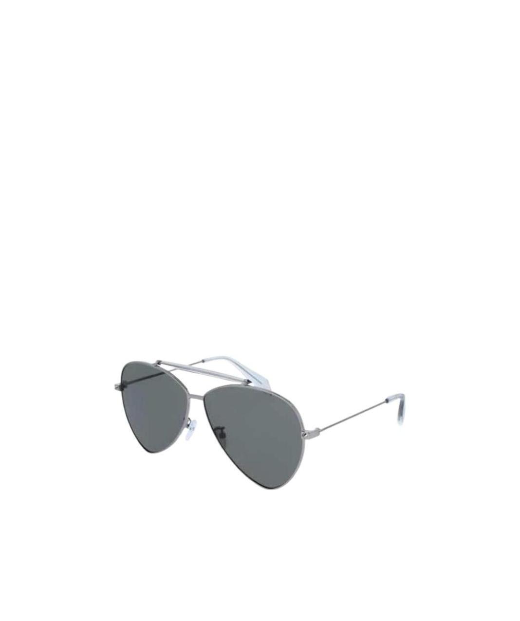 Alexander Mcqueen Butterfly Frame Sunglasses In Gray