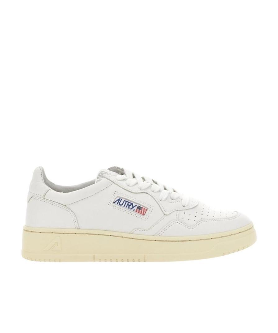 Autry Low Top Medalist Sneakers In White