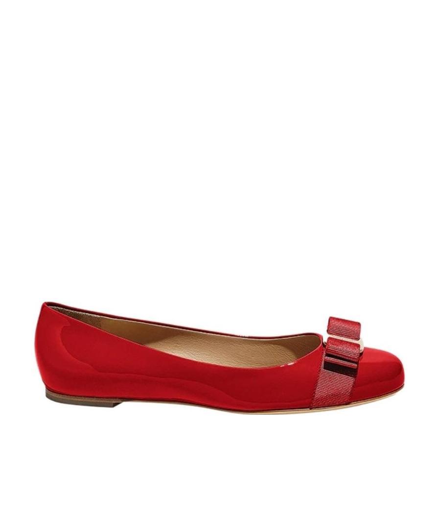 Ferragamo Varina Patent Leather Bow Ballerina Flats In Red