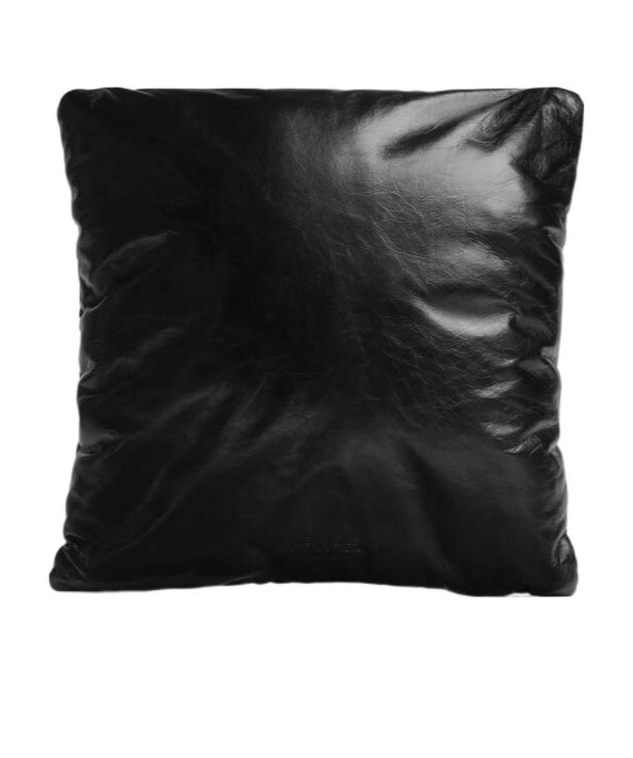 Bottega Veneta Pillow Padded Clutch Bag In Black