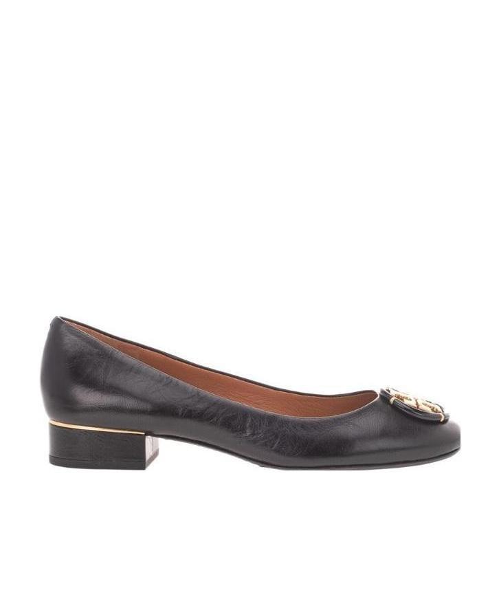 Tory Burch Logo Plaque Block Heel Pumps In Black