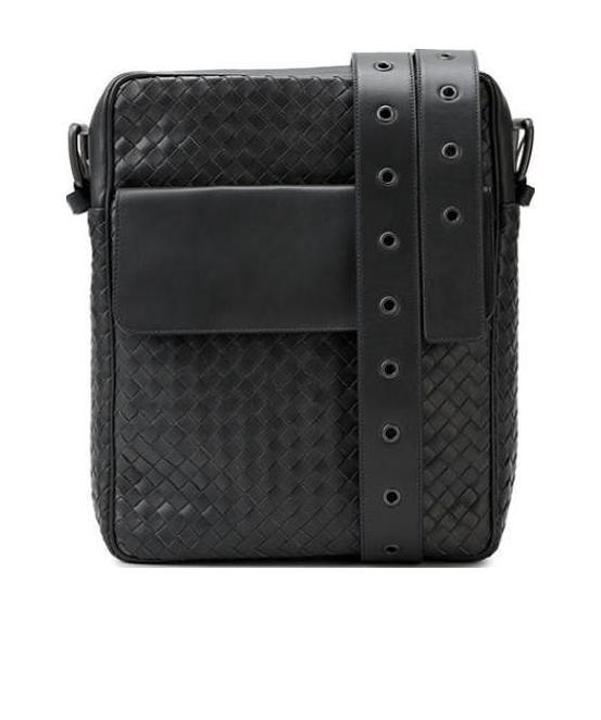Bottega Veneta Woven Shoulder Bag In Black