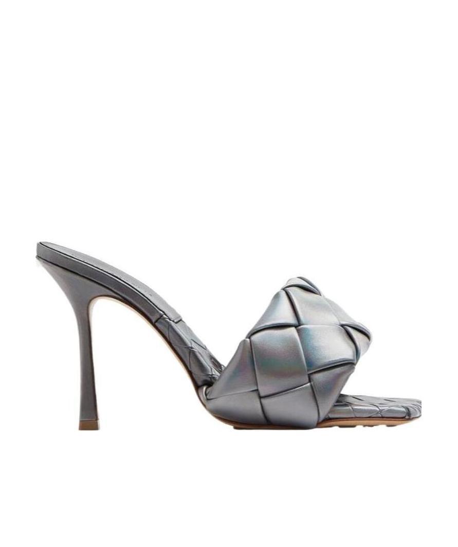 Bottega Veneta Lido Lambskin Sandals In Gray