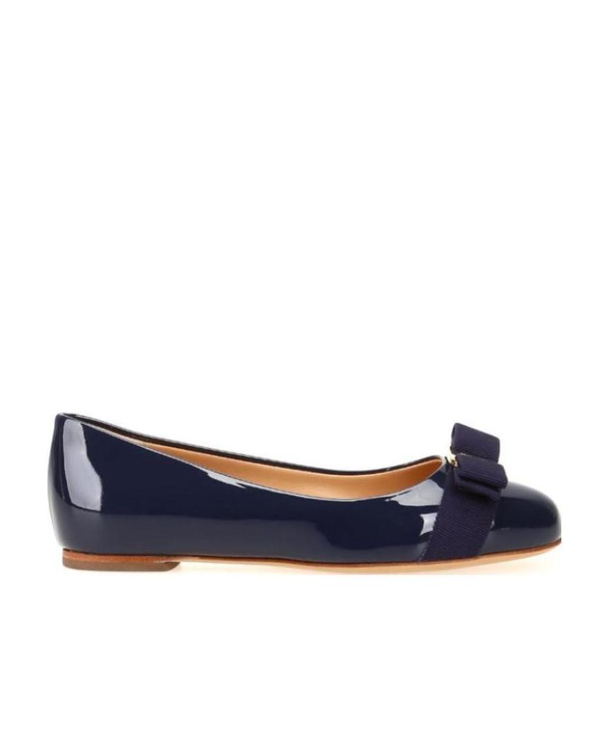 Ferragamo Varina Ballerinas In Black