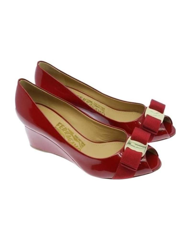 Ferragamo Bow Knot Fish Mouth Slope Heel Shoes In Red