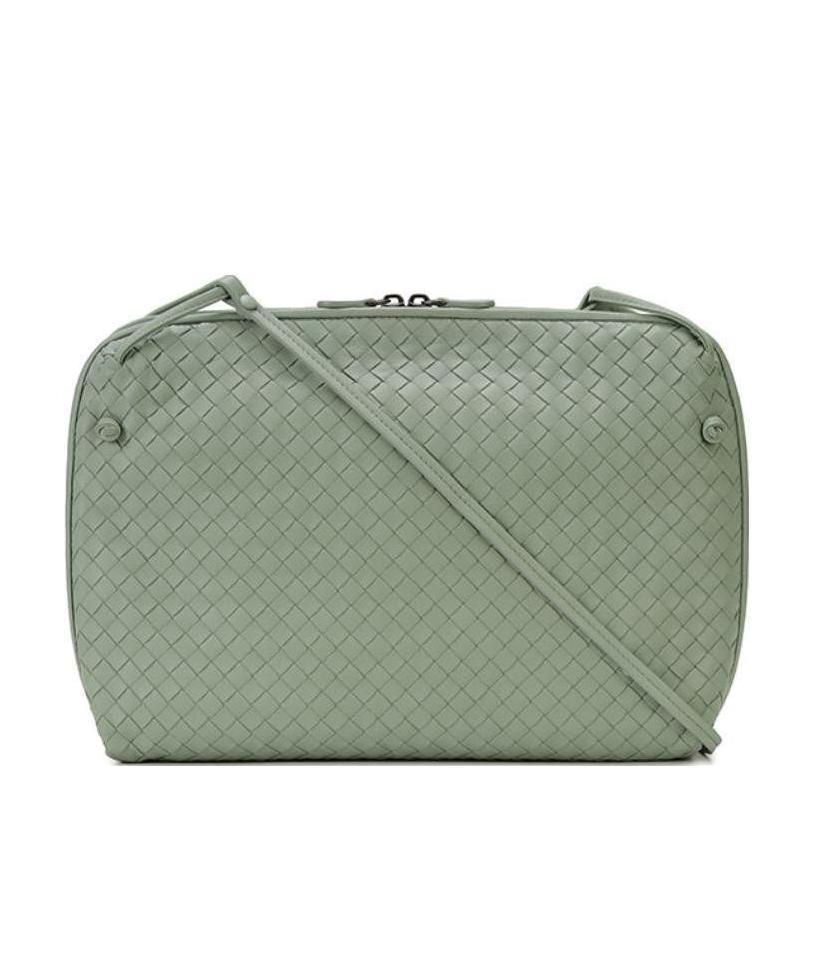 Bottega Veneta Woven Pattern Shoulder Bag In Green