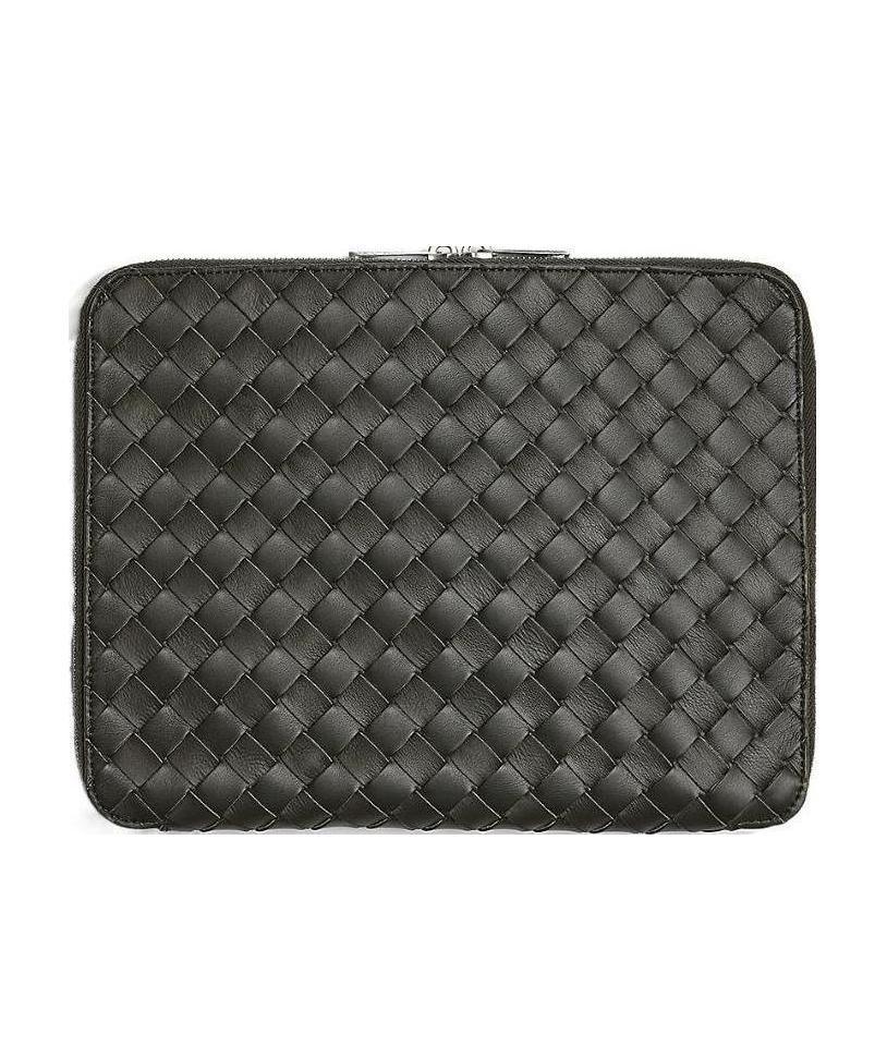 Bottega Veneta Intreacciato Zip-around Laptop Case In Green