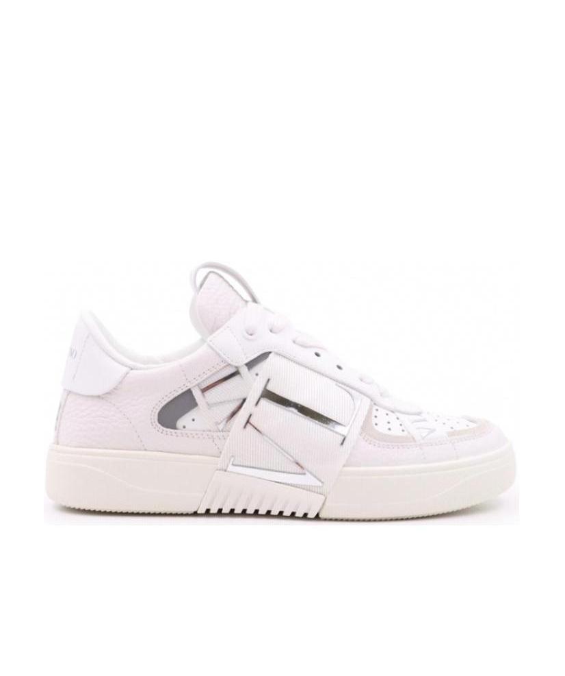 Shop Valentino Vl7n Low-top Sneakers In White