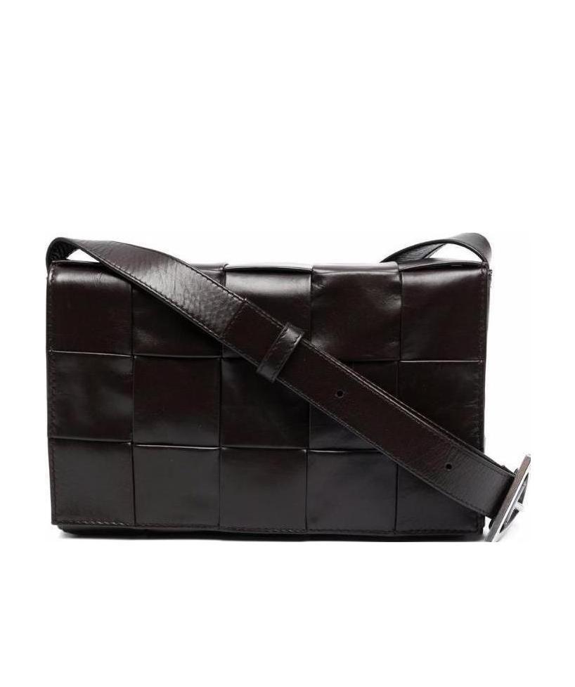 Bottega Veneta Maxi Intrecciato Messenger Bag In Black