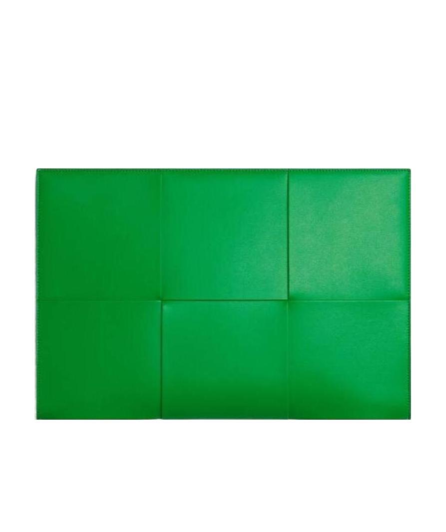 Bottega Veneta Urban Intrecciato Leather Clutch Bag In Green