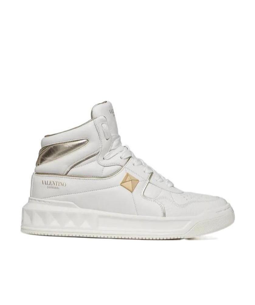 Valentino Roman Stud-embellishment Lace-up Sneakers In White