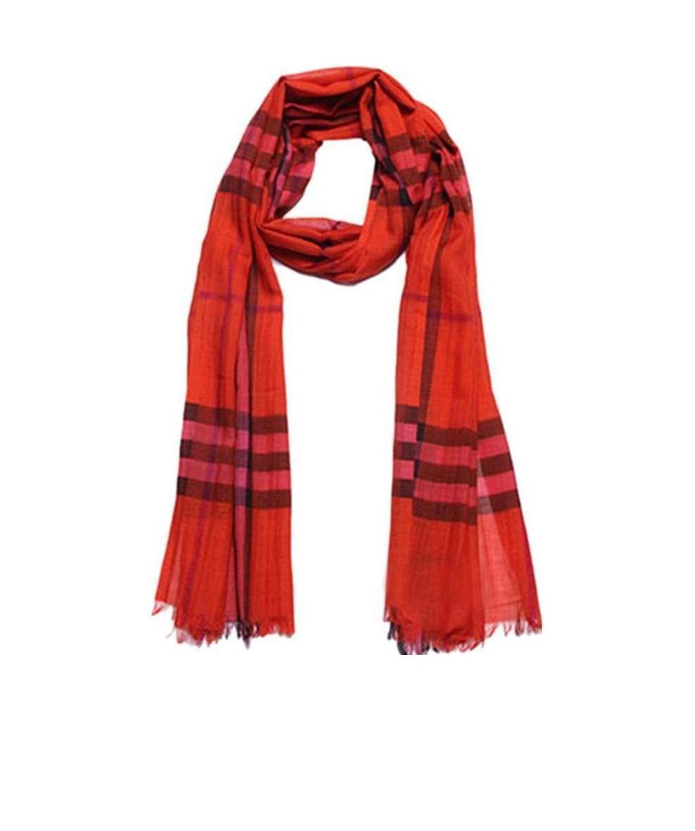 Burberry Plaid Wool Scarf In Red