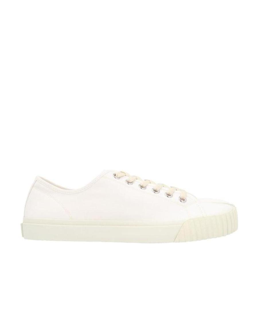 Maison Margiela Minimalist White Low-top Sneakers With Split-toe Design In Animal Print