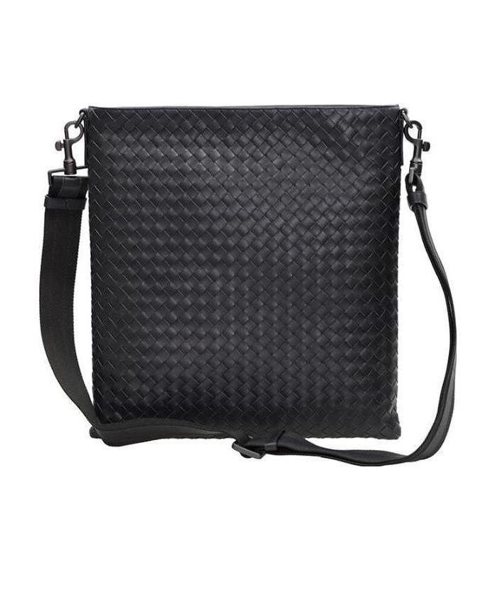 BOTTEGA VENETA ZIPPERED SHOULDER BAG
