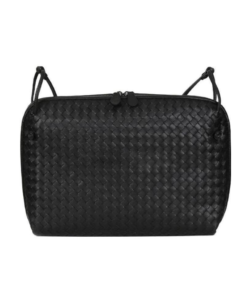 Bottega Veneta Knitted Cross-body Bag In Black