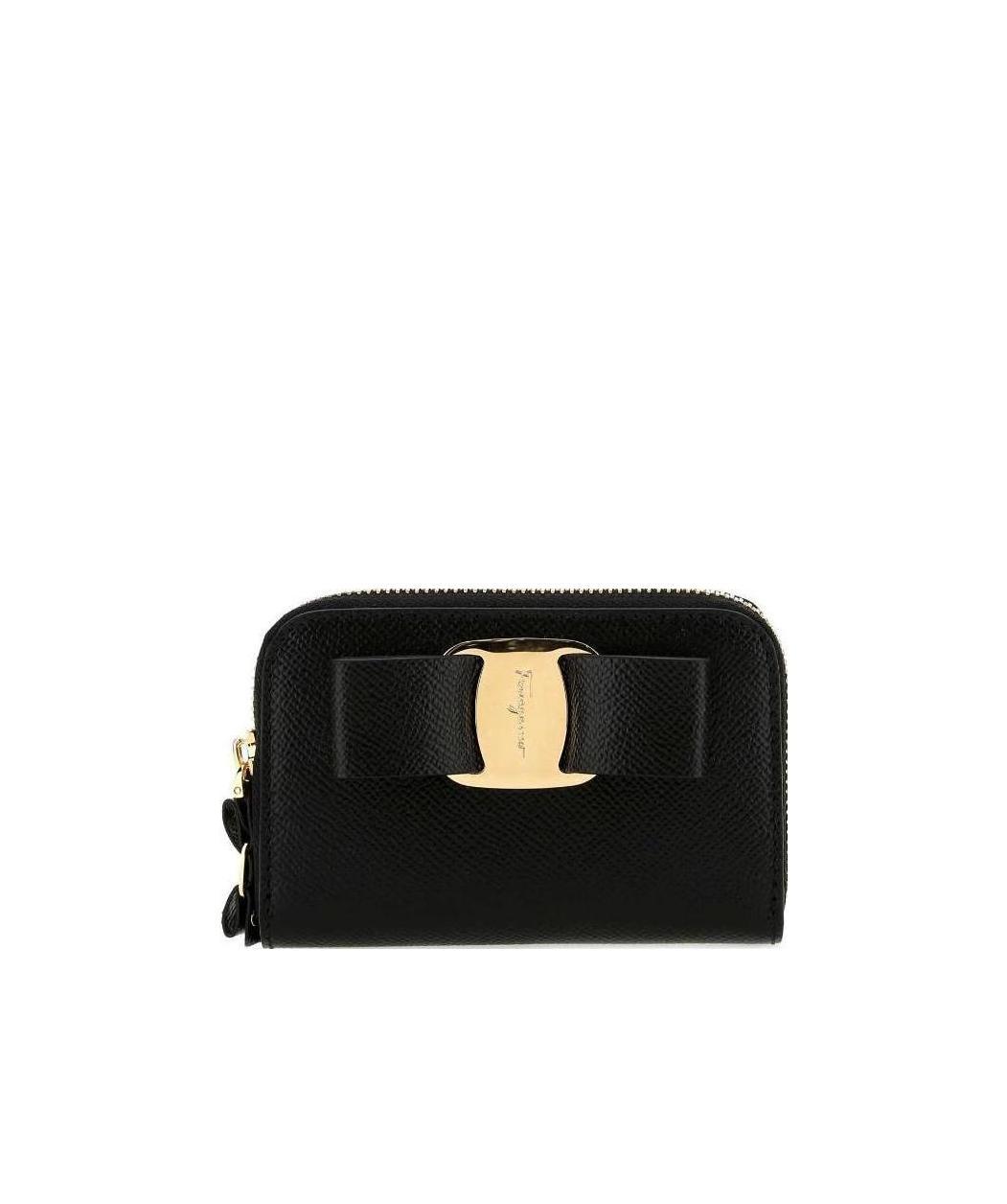Ferragamo Textured Rectangular Wallet With A Refined Finish In Black