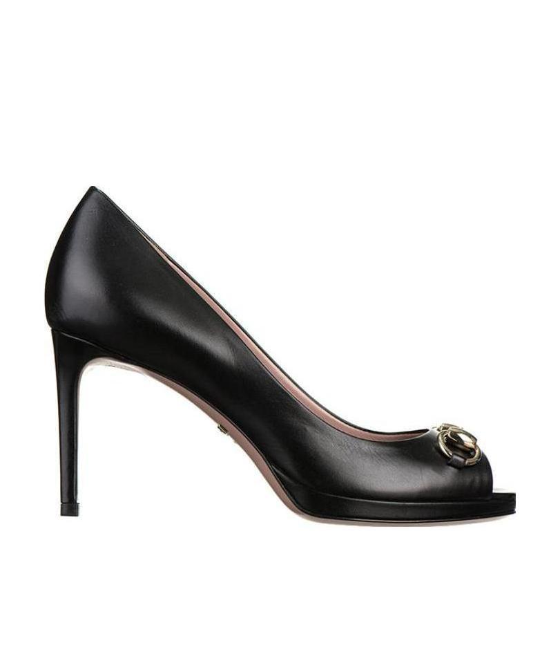 Gucci Horse Title Buckle Details High Heels In Black