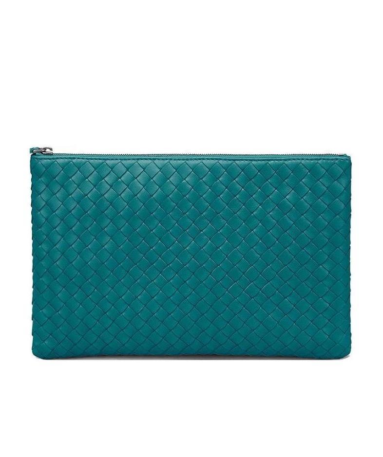 Bottega Veneta Knitted Clutch In Green