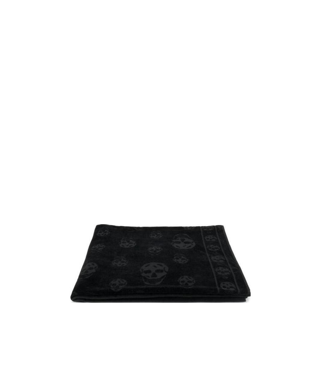 Alexander Mcqueen Tonal Skull Beach Towel In Black