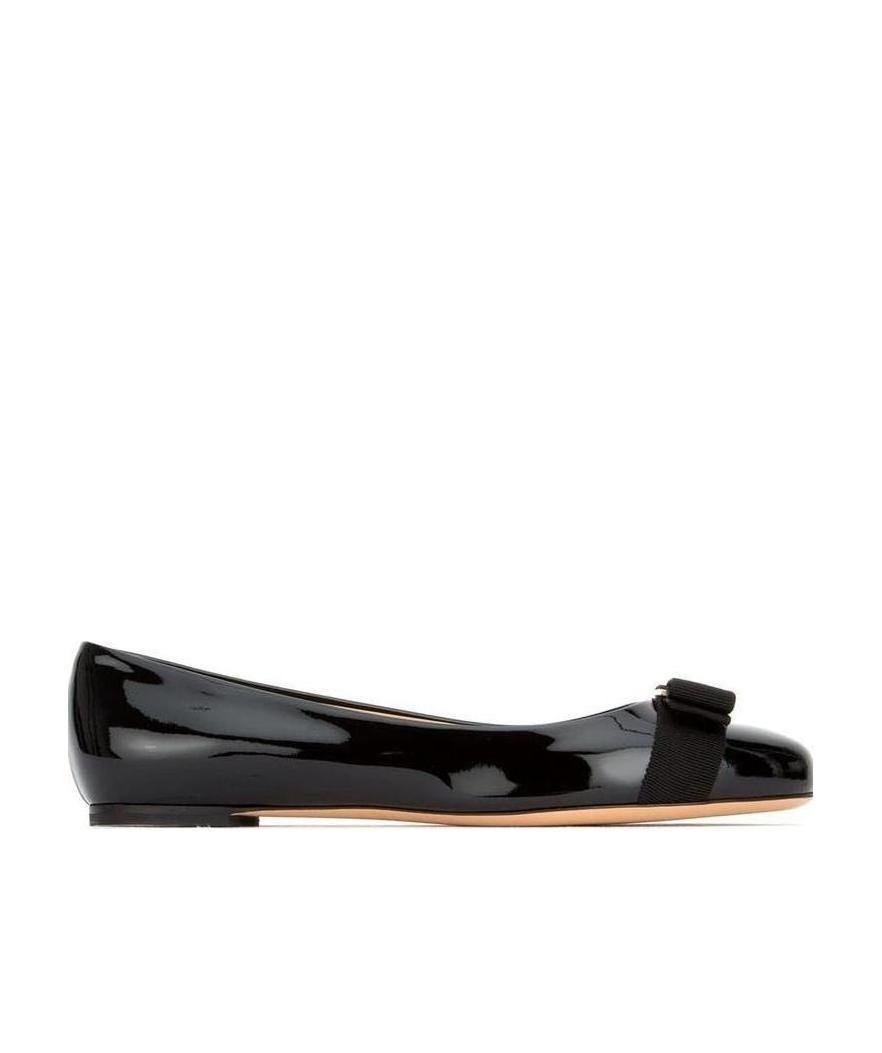 Ferragamo Varina Ballerinas In Black
