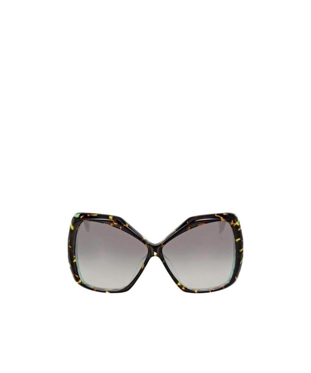 Fendi Square Sunglasses In Gray