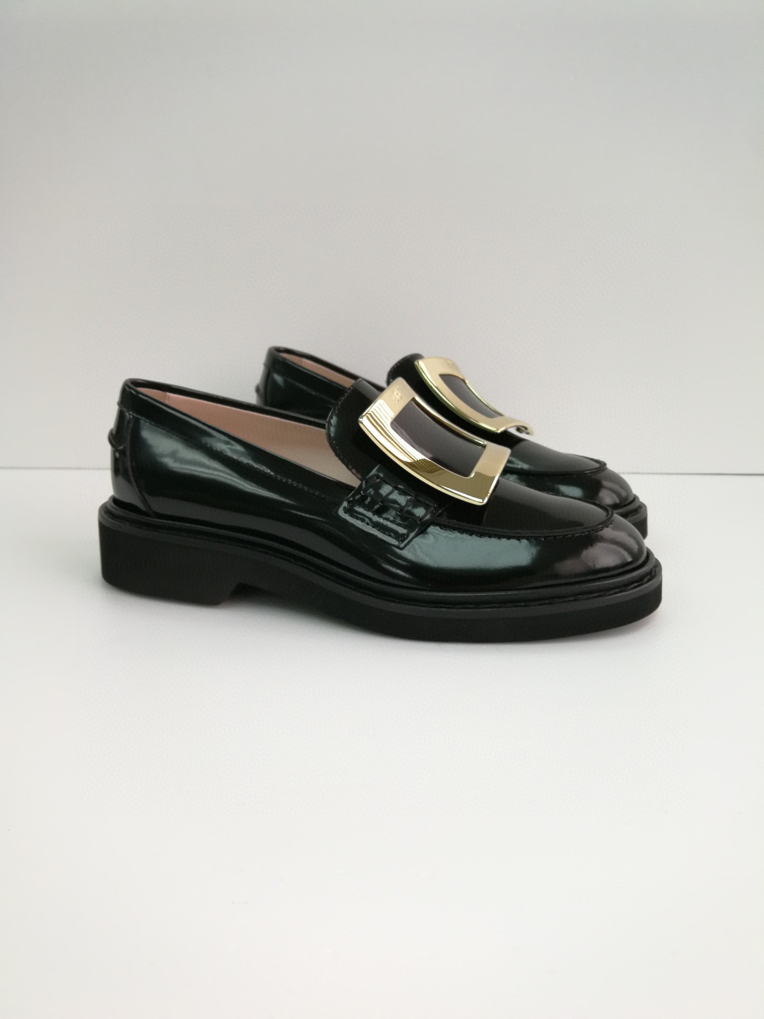 Roger Vivier Viv Rangers Met Buc 25 Loafers In Black