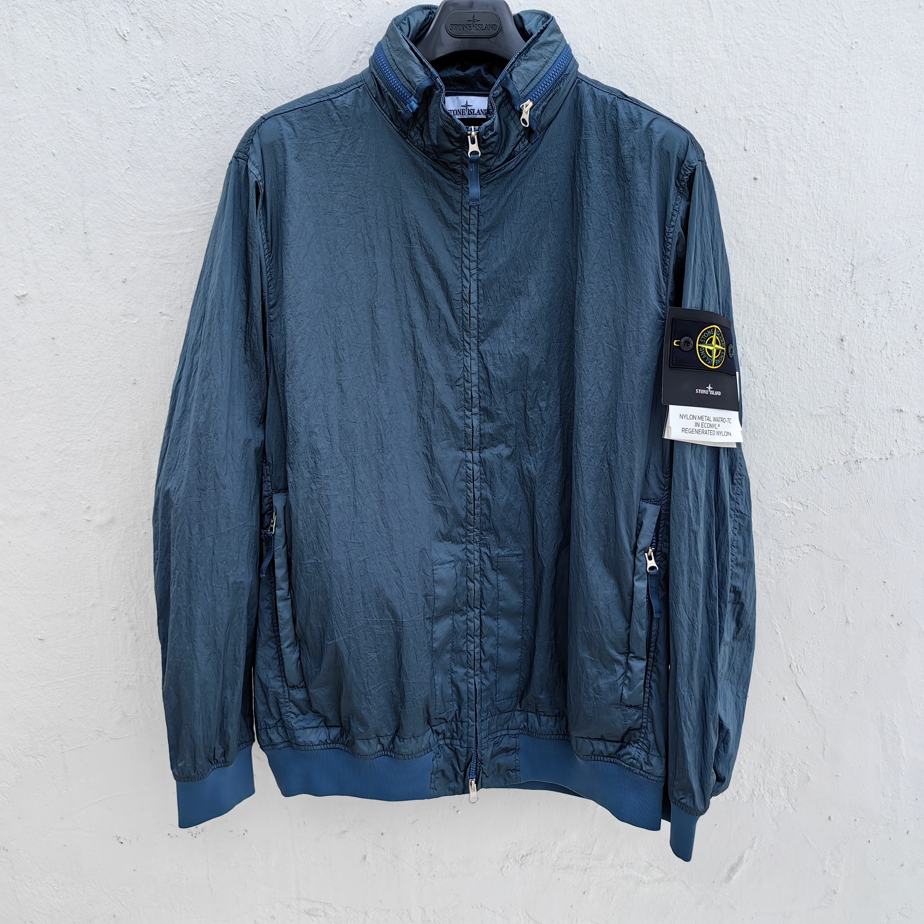 STONE ISLAND STONE ISLAND LOGO PATCH ZIPPED JACKET