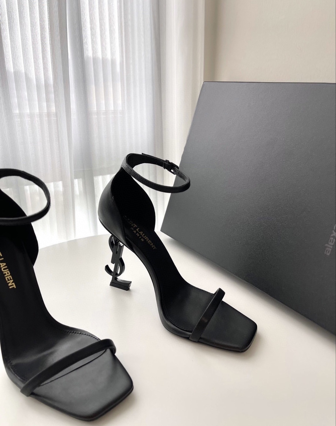 Saint Laurent Opyum Square-toe Sandals In Black