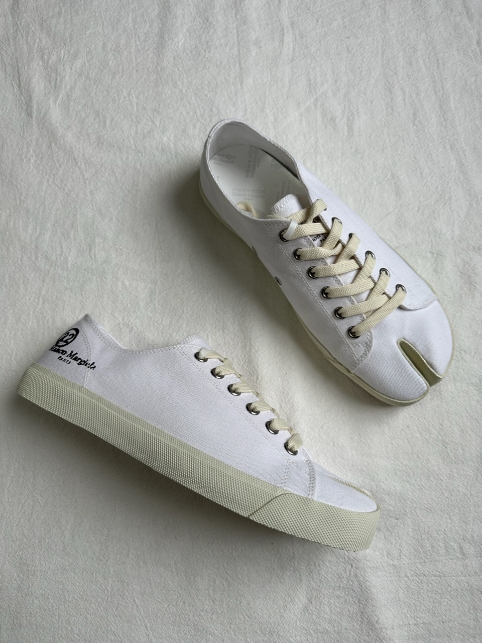 MAISON MARGIELA TABI LOW-TOP SNEAKERS