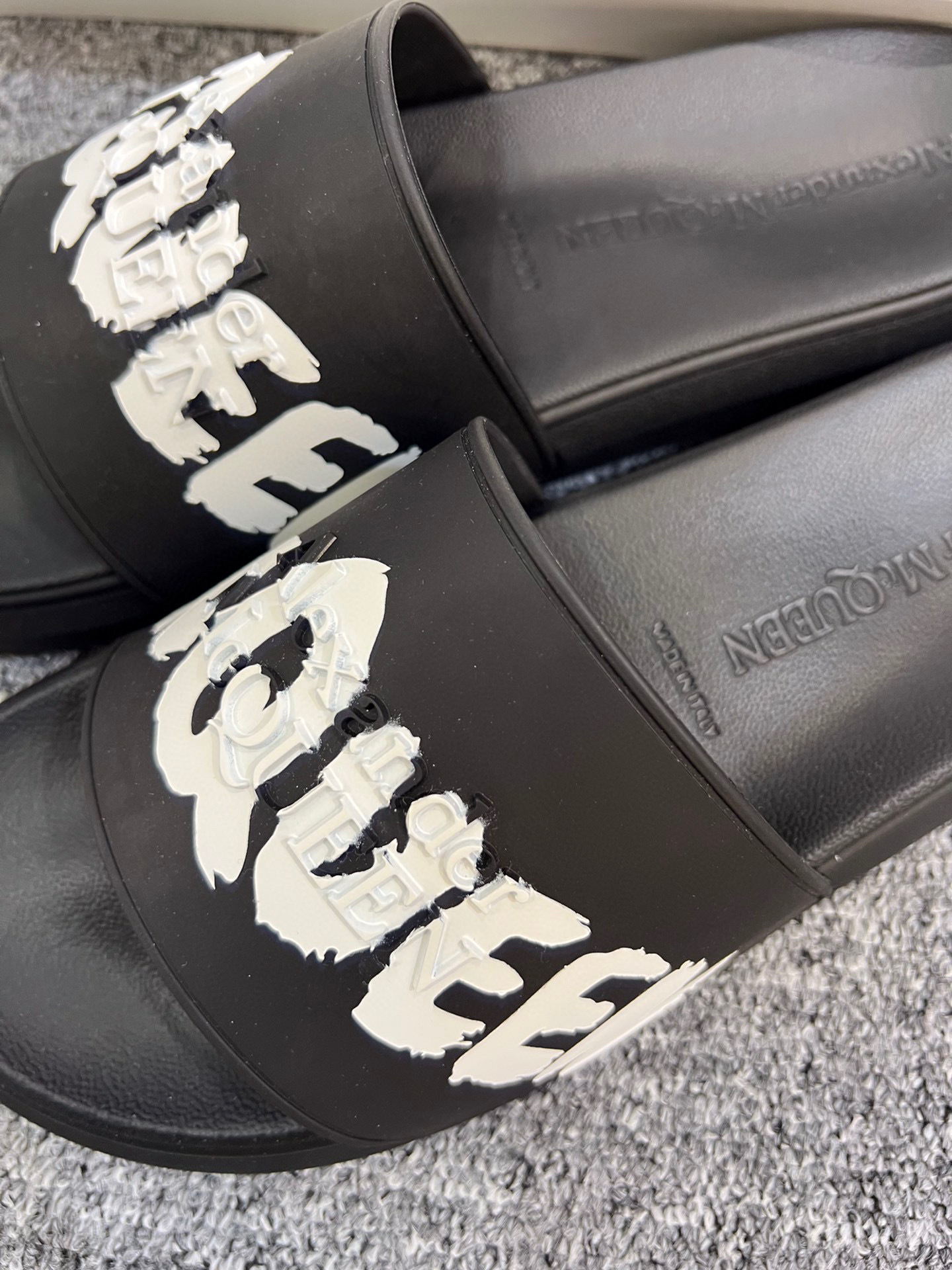 Shop Alexander Mcqueen Logo-print Open Toe Slides In Black