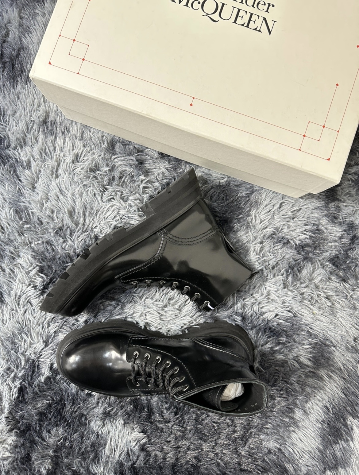 Alexander Mcqueen Wander Glossed-leather Exaggerated-sole Ankle Boots In Black