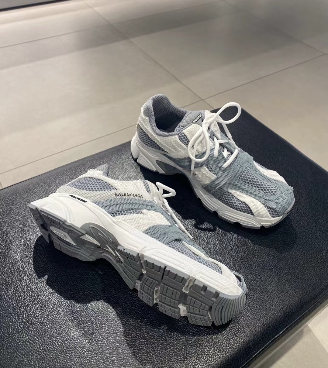Balenciaga Phanom Low-top Sneakers In White